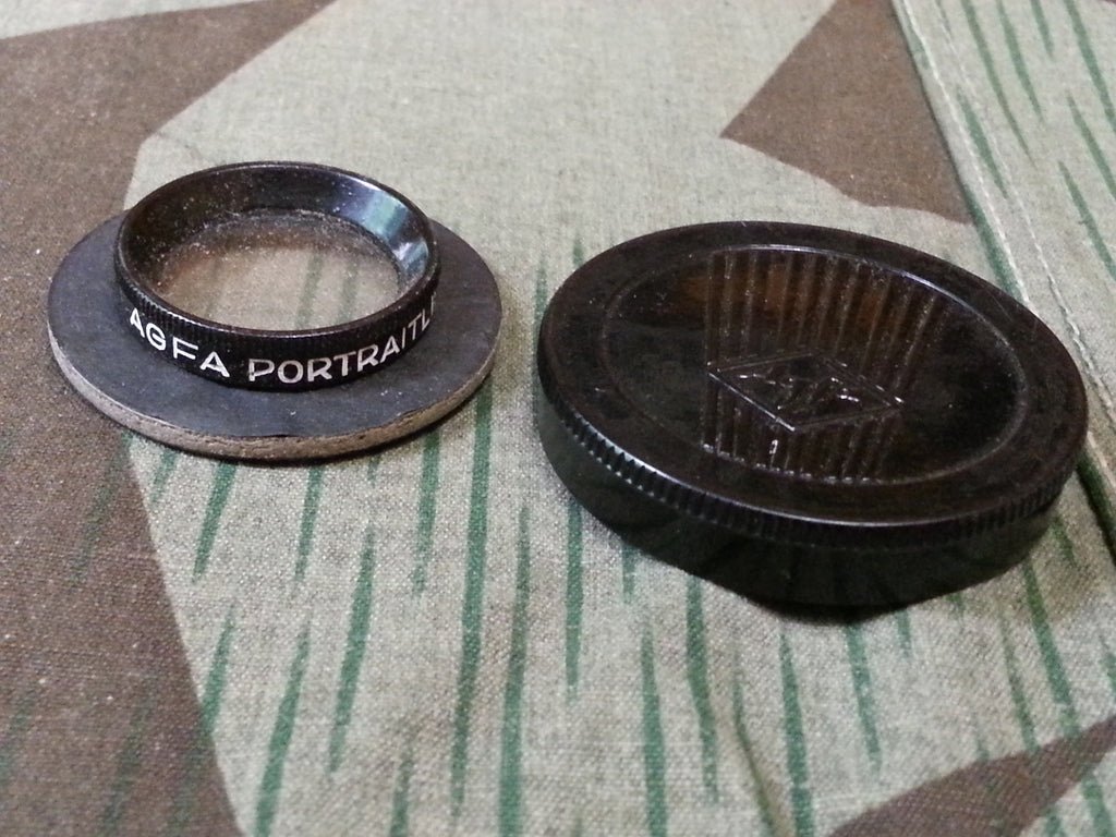 Period Agfa Camera Lens w/ Case — image 2