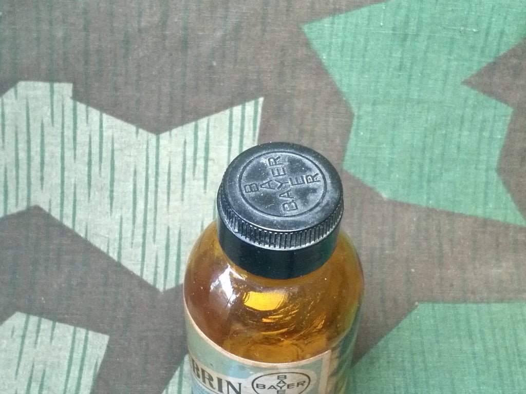 Original Atebrin Anti-Malaria Medication Bottle — image 3