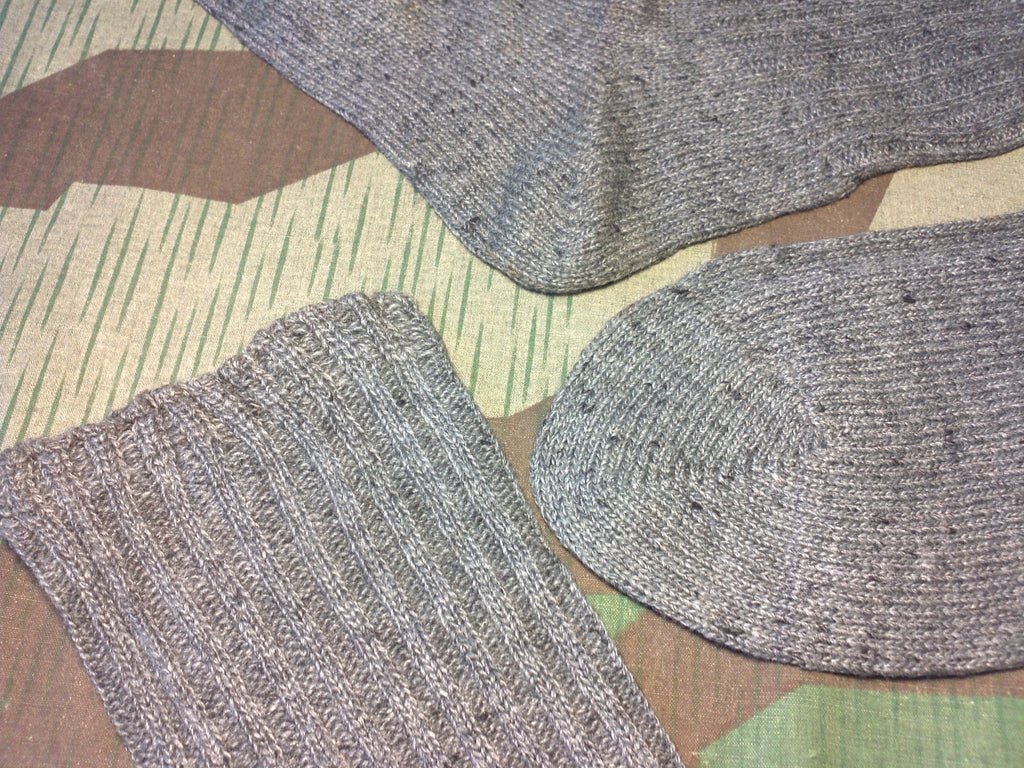 Original German Army Pattern Gray Socks (Size 3) — image 4
