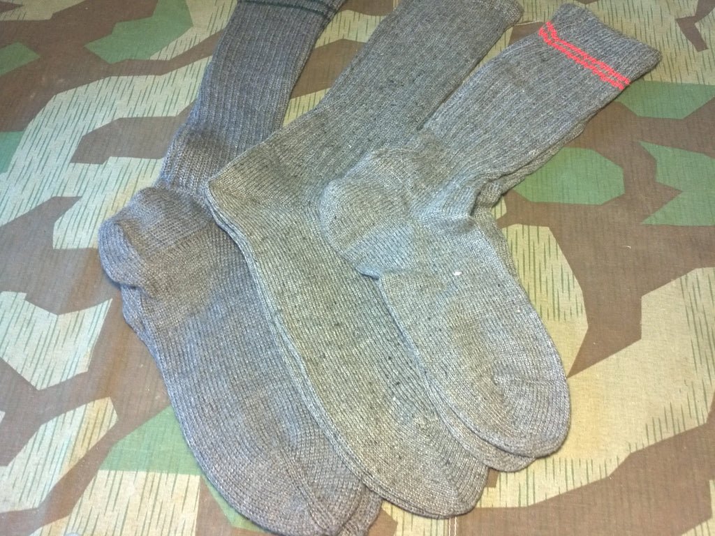 Original German Army Pattern Gray Socks (Size 3) — image 7