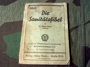 Die Sanitätsfibel 1940 Medic's Field Manual