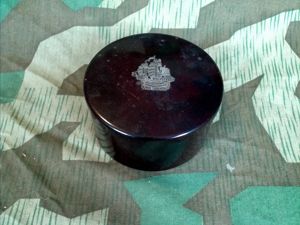 Round Bakelite Kaffee Hag Coffee Container