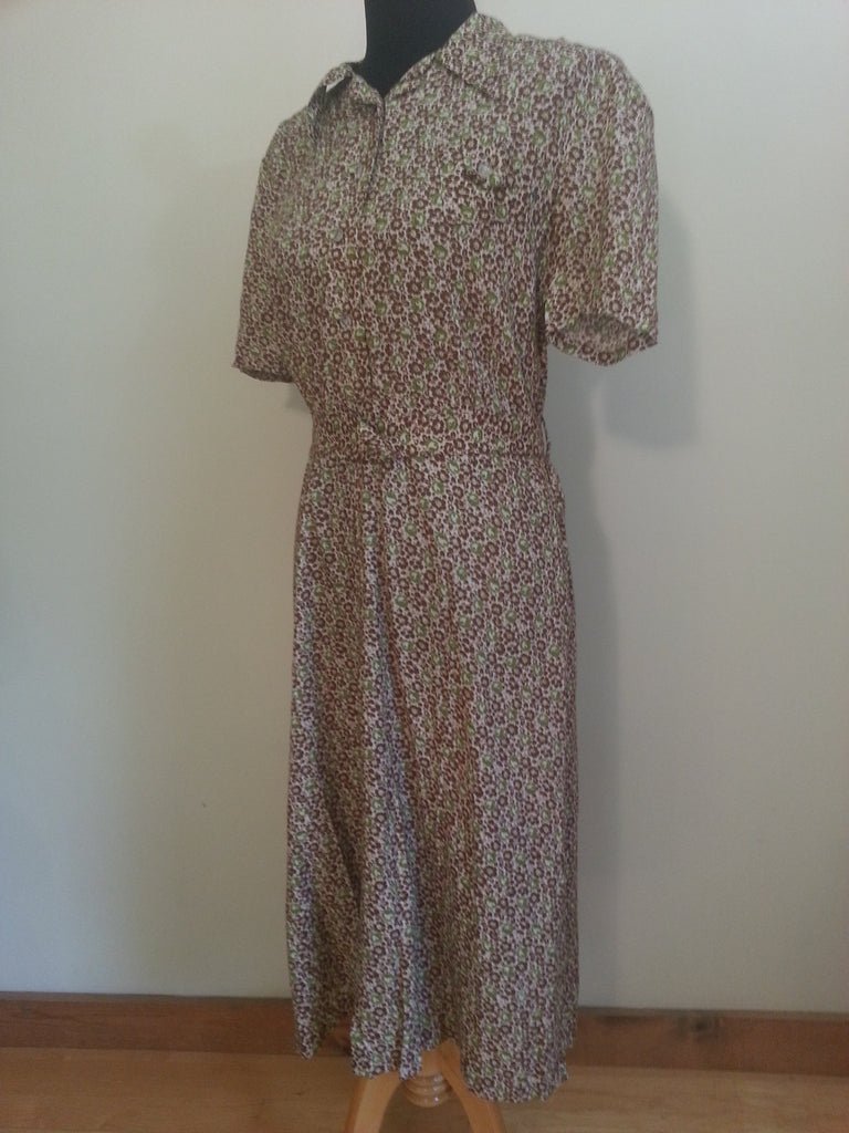 German Green/Brown Button Down Dress(B-39' W-32' H-39') — image 4