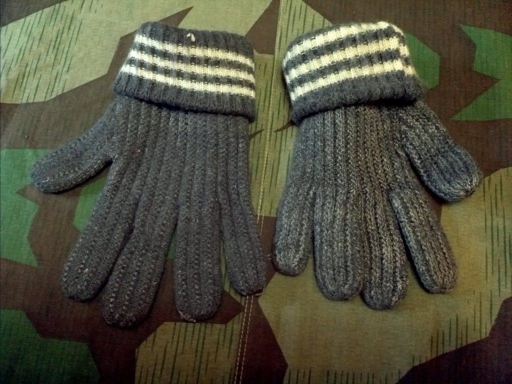 Original Size 3 Gloves — image 2