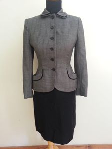 Gray and Black Skirt Suit(B-34' W-26' H-35')
