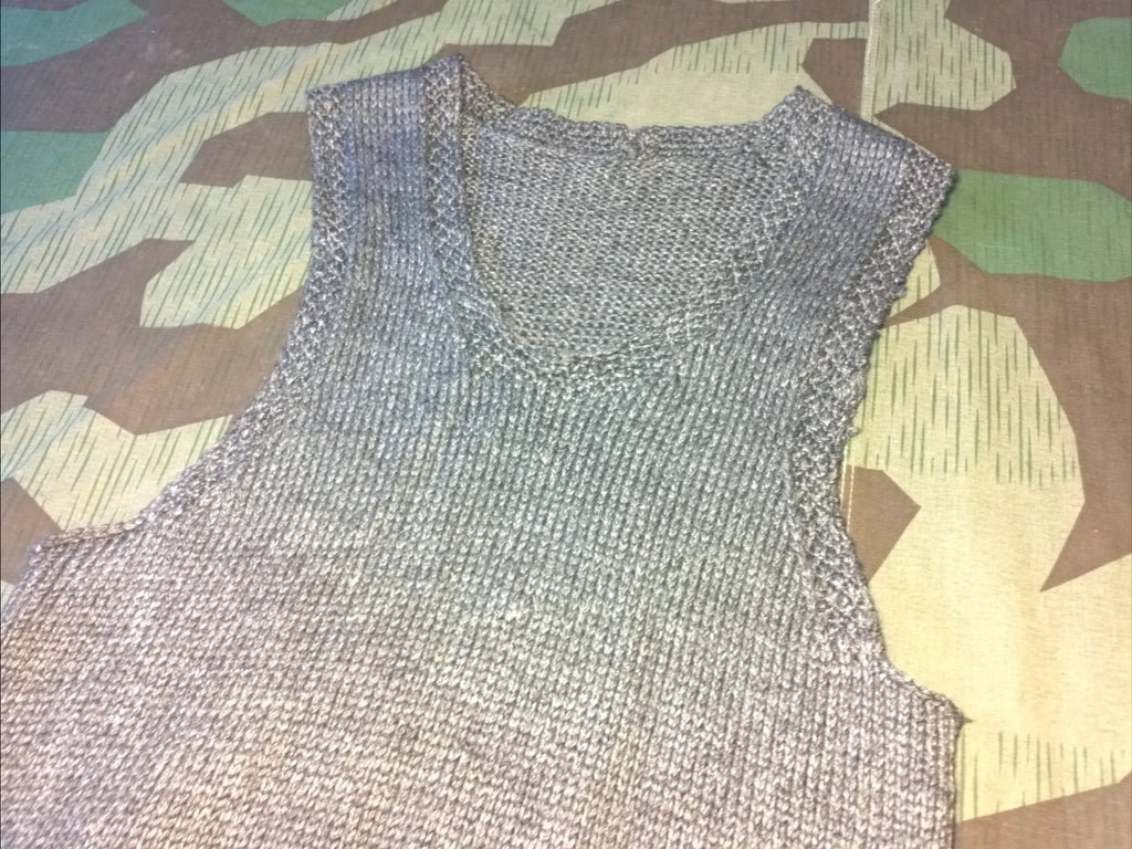 German Look Sweater Vest — image 4
