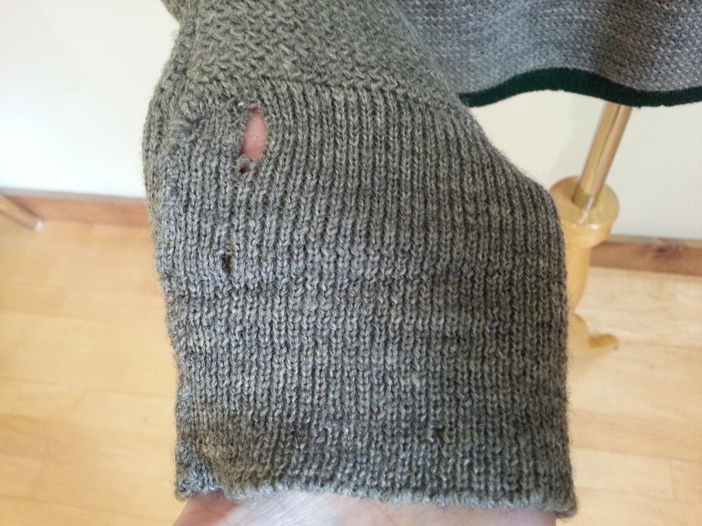 German Traditional Sweater — image 9