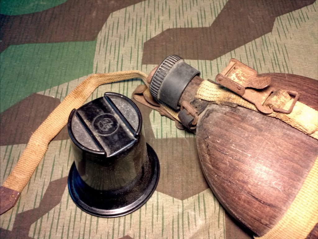 Original DAK Tropical Canteen — image 3