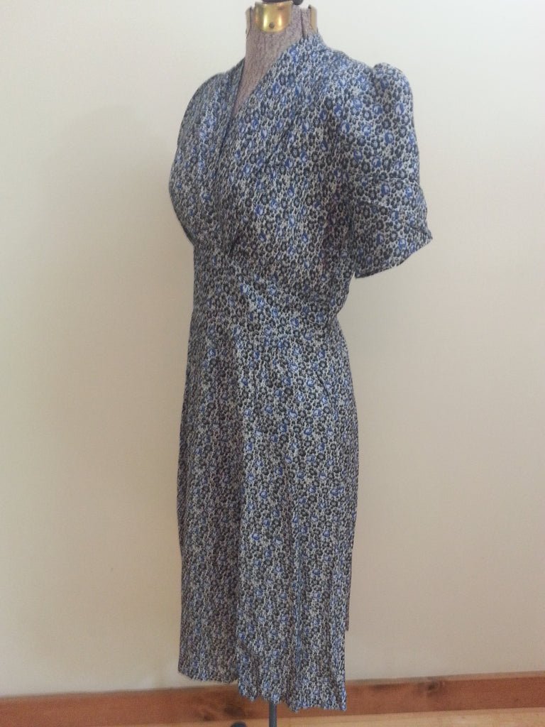 German Blue Print Dress(B-38' W-29' H-40') — image 3