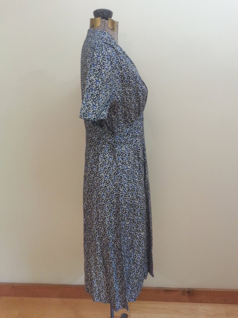 German Blue Print Dress(B-38' W-29' H-40') — image 5