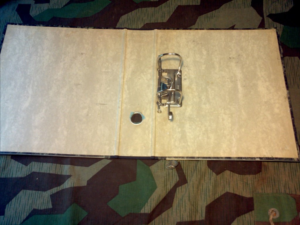 Period Leitz Binder — image 3