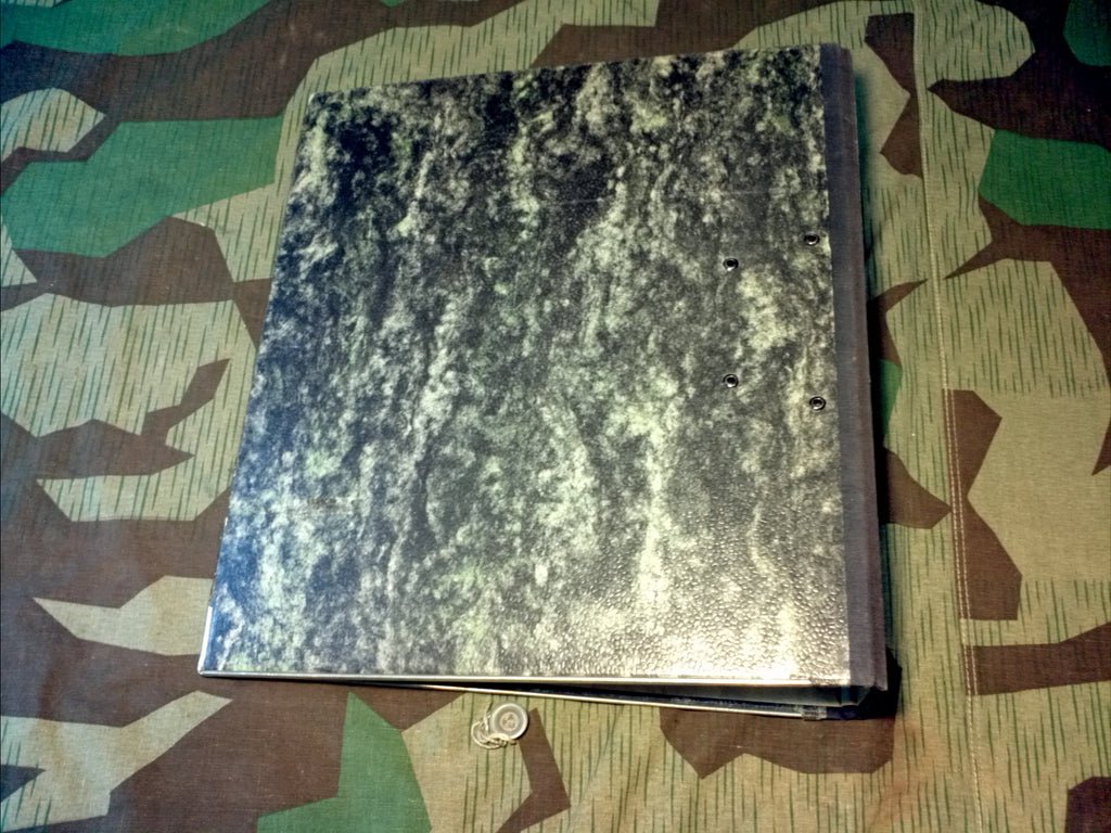 Period Leitz Binder — image 4