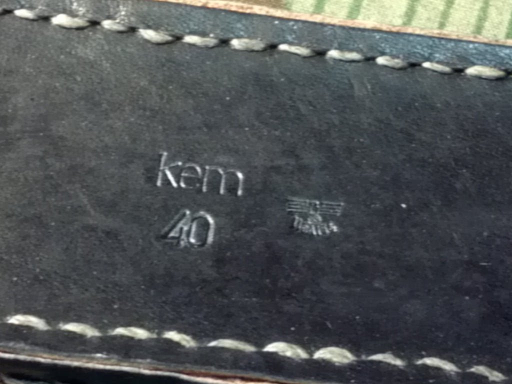 Binocular Rain Shield Reproduction — image 3