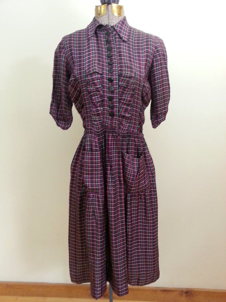German Plaid Dress(B-36' W-27' H-40 1/2') — image 2