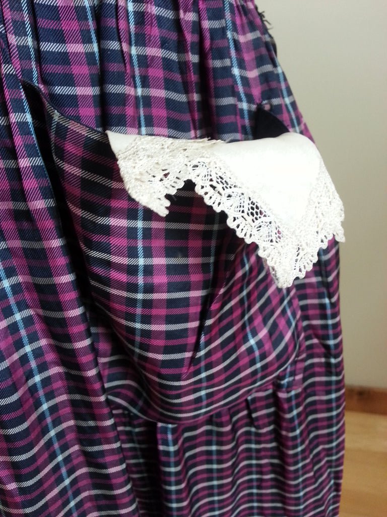 German Plaid Dress(B-36' W-27' H-40 1/2') — image 7