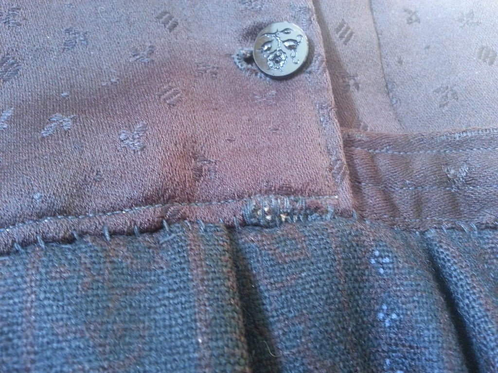 Pre-WWII German Dirndl w/ Painted Skirt(B-32 1/2' W-32'--) — image 11