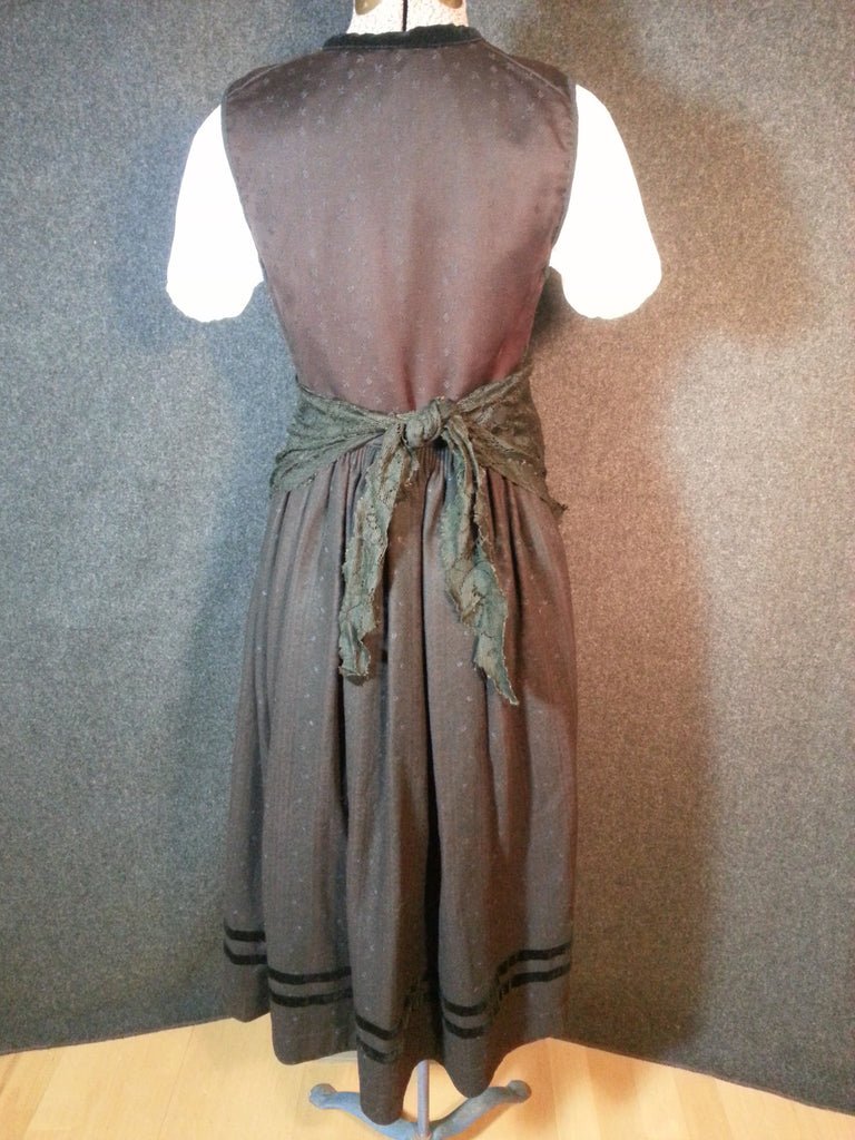 Pre-WWII German Dirndl w/ Painted Skirt(B-32 1/2' W-32'--) — image 5