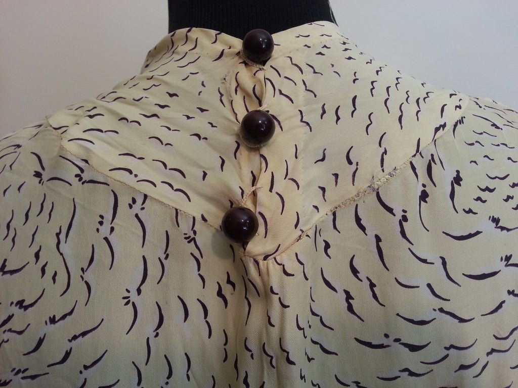 Pale Yellow Button Dress(38'-28'-35 1/2') — image 8