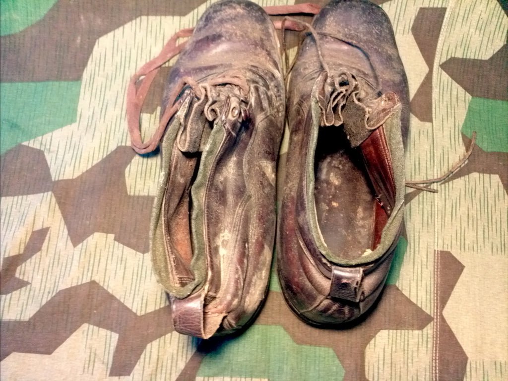 Original Ski Boots Size 11 — image 4