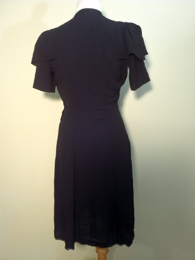 Black Crepe Rayon Dress w/ Accented Sleeves(B-38 1/2' W-27' H-38') — image 4