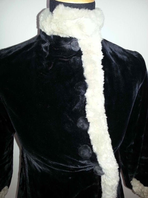 German Fur Coat(B-35' W-33 1/2') — image 2