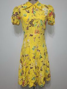 Bright Yellow Flower Print Dress(B-34' W-26.5' H-33')