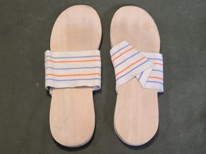 Sinclair Wood Product Wooden Shower Shoes Sandals (Size M)