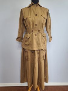 WWI Women's Uniform Jacket and Skirt(B-38.5' W-30' H-48')