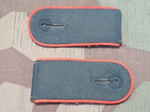 Original Early Bottle Green Artillery Shoulder Boards