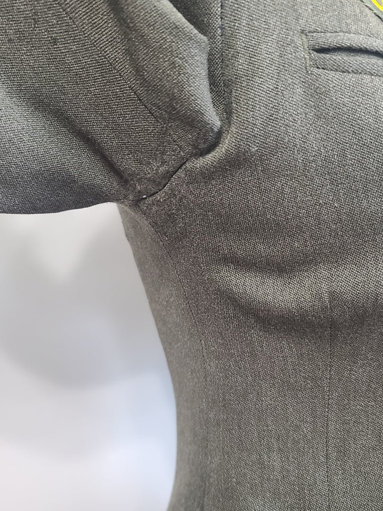 Women's US Marines Uniform: Jacket and Skirt — image 19