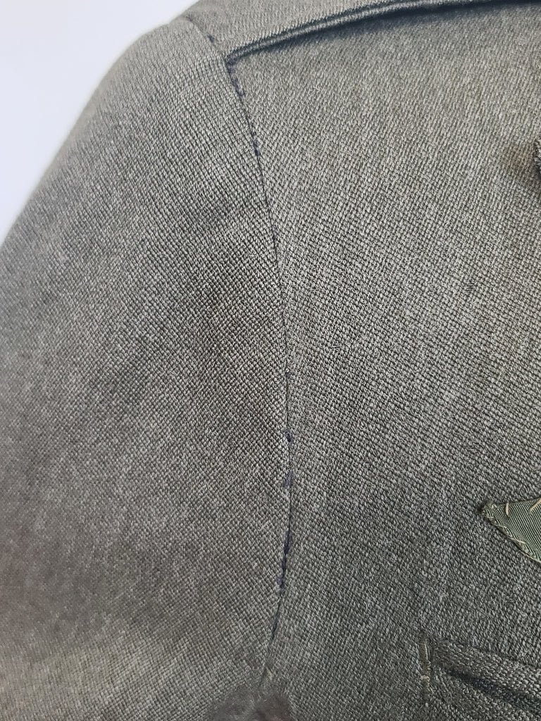 Women's US Marines Uniform: Jacket and Skirt — image 21