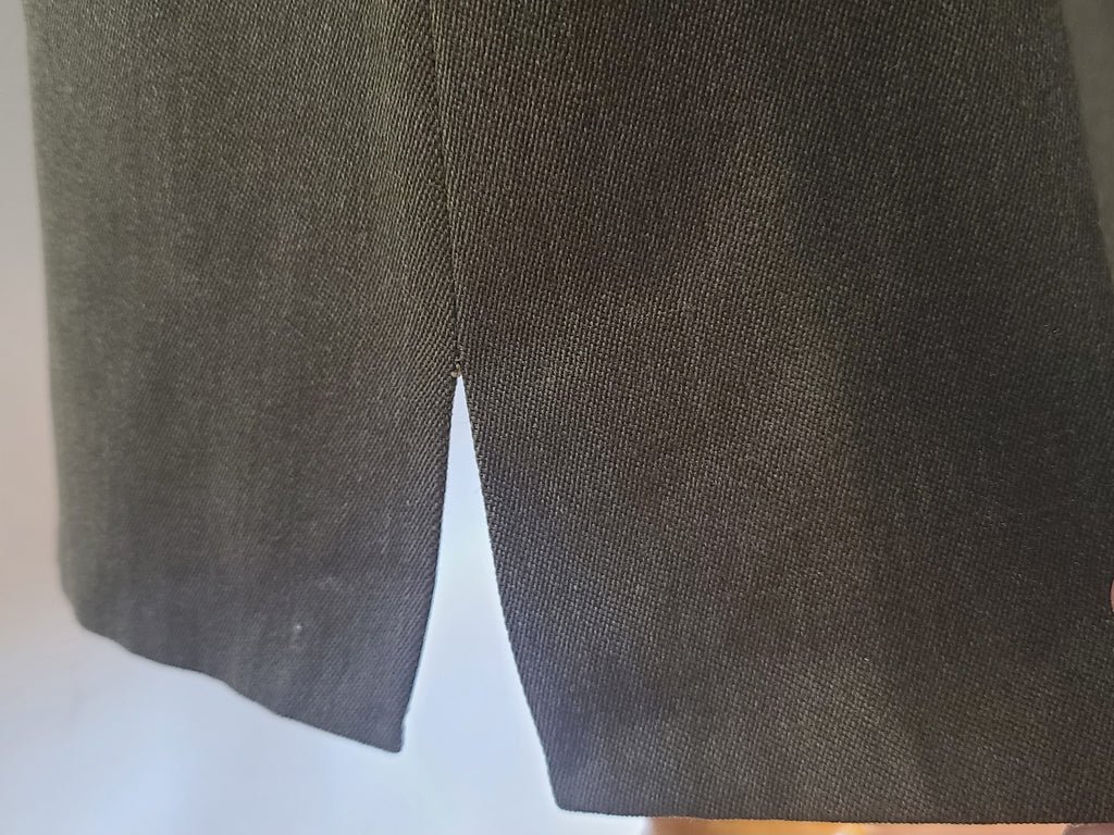 Women's US Marines Uniform: Jacket and Skirt — image 27