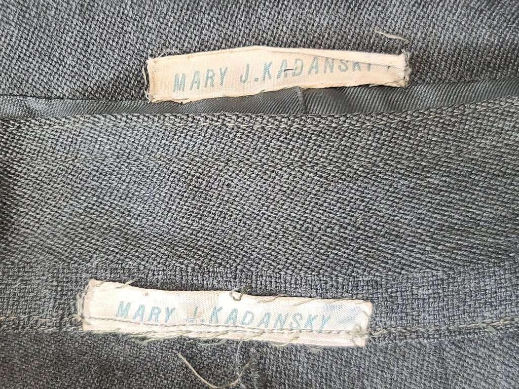 Women's US Marines Uniform: Jacket and Skirt — image 32