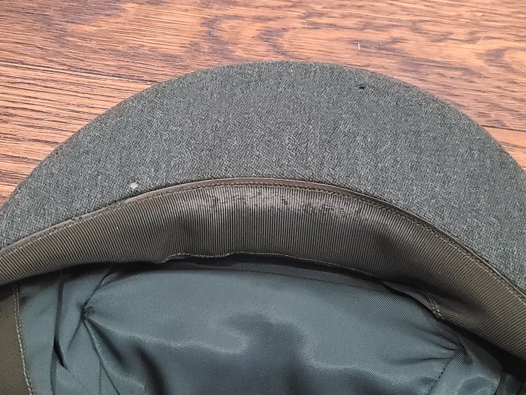 USMC Women's Service Hat with Bakelite Insignia — image 13