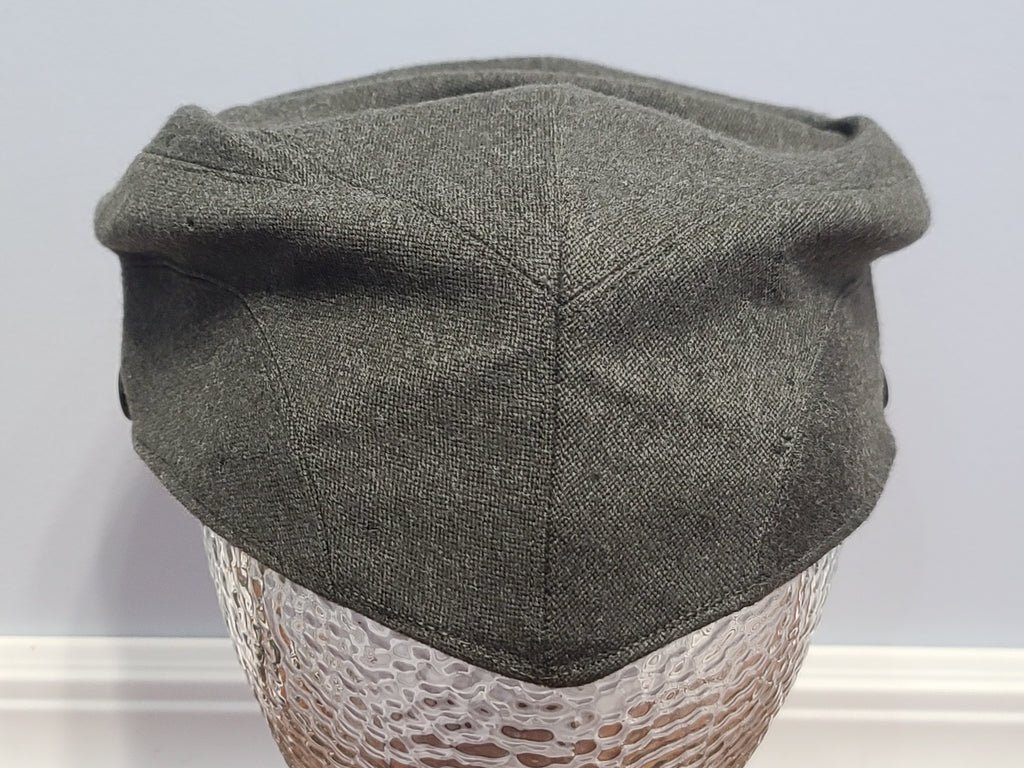 USMC Women's Service Hat with Bakelite Insignia — image 4