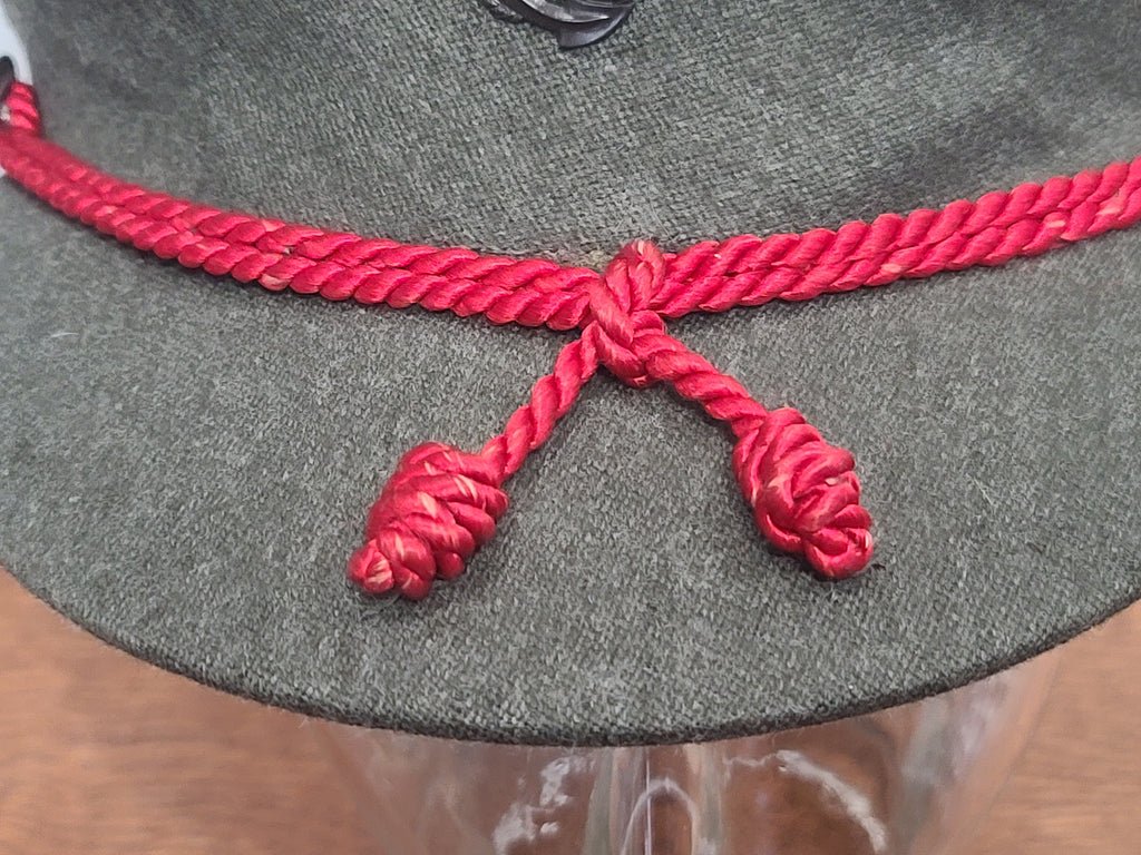 USMC Women's Service Hat with Bakelite Insignia — image 7