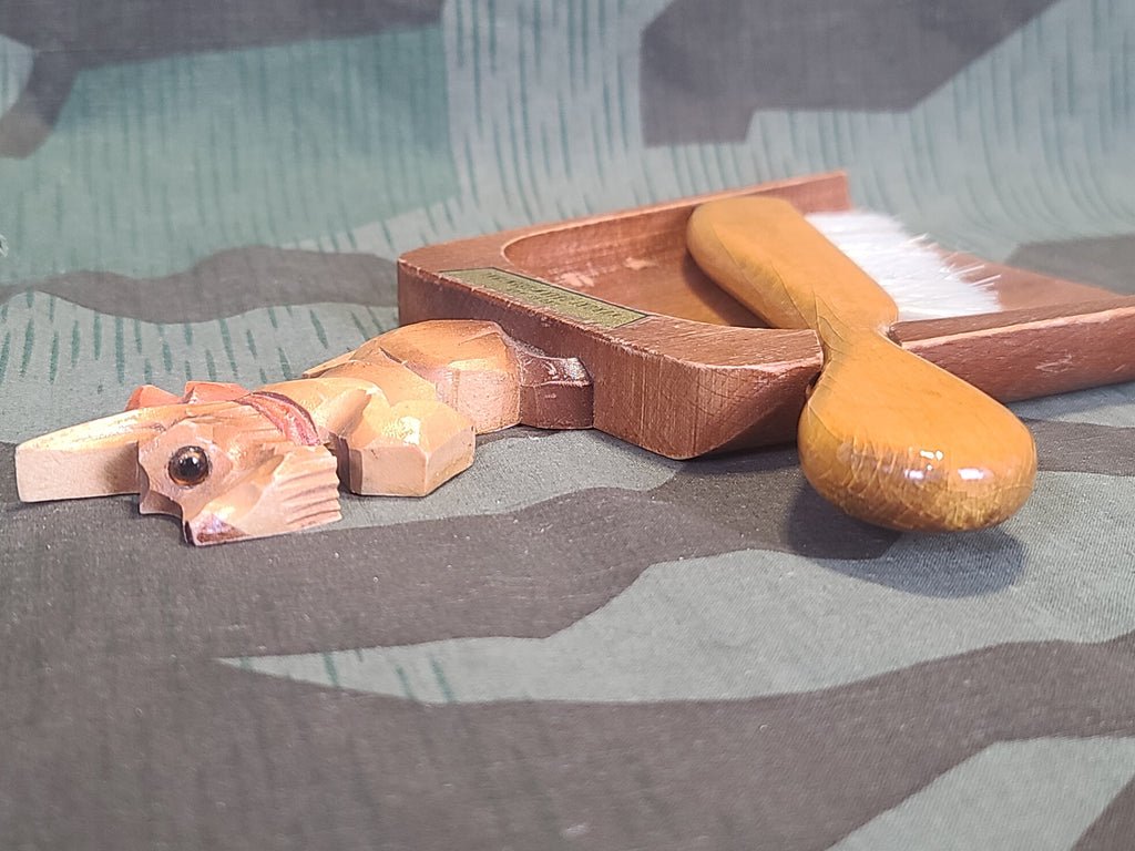 Wooden Scottie Dog Tabletop Brush & Dustpan — image 6