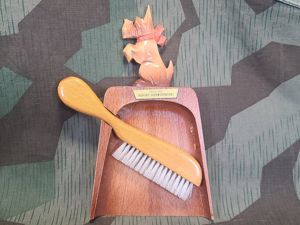Wooden Scottie Dog Tabletop Brush & Dustpan