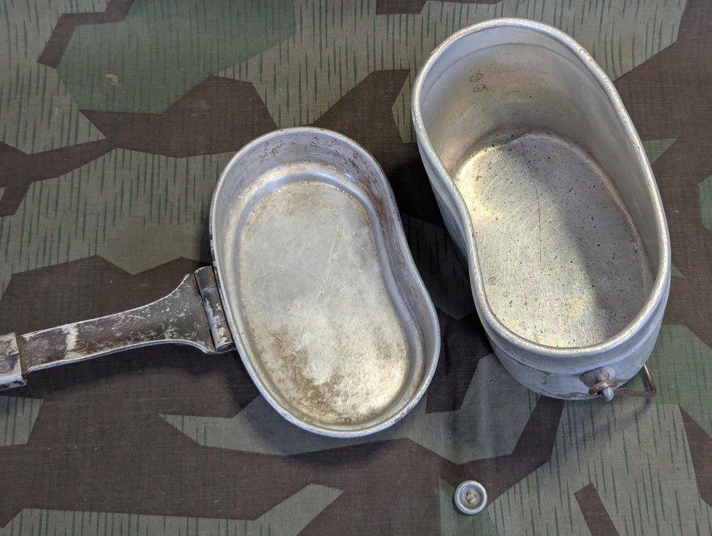 JSD39 C&CW37 Mis Matched Mess Kit Oblt. Krippner — image 8