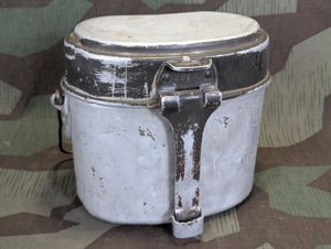 JSD39 C&CW37 Mis Matched Mess Kit Oblt. Krippner