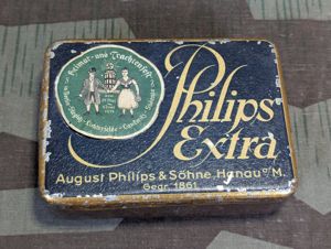 Philips Extra Tobacco Tin Heimat u. Trachtenfest 1935