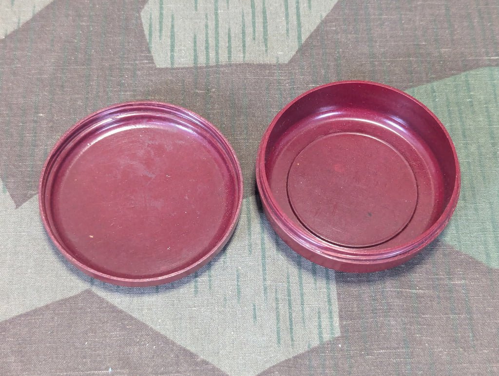 Red Bakelite Container — image 4
