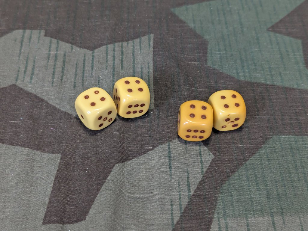 Pair of Bakelite Dice — image 3
