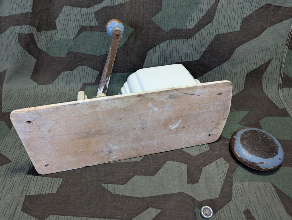 German Kitchen Coffee Grinder Pe De — image 9