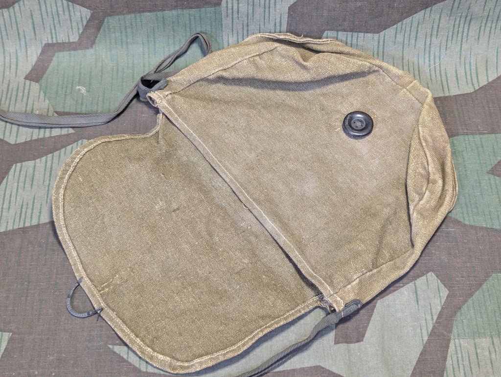 Luftschutz Gas Mask Carrying Pouch — image 3