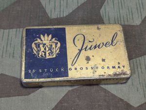 Juwel Large Format Cigarette Tin