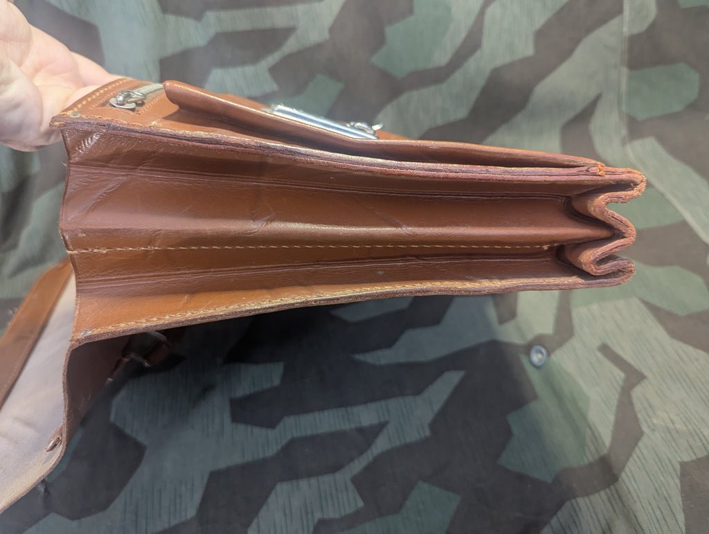 Exquisite Original German Leather Briefcase — image 13