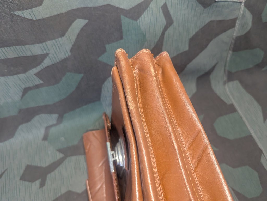 Exquisite Original German Leather Briefcase — image 14