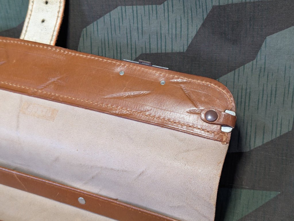 Exquisite Original German Leather Briefcase — image 7