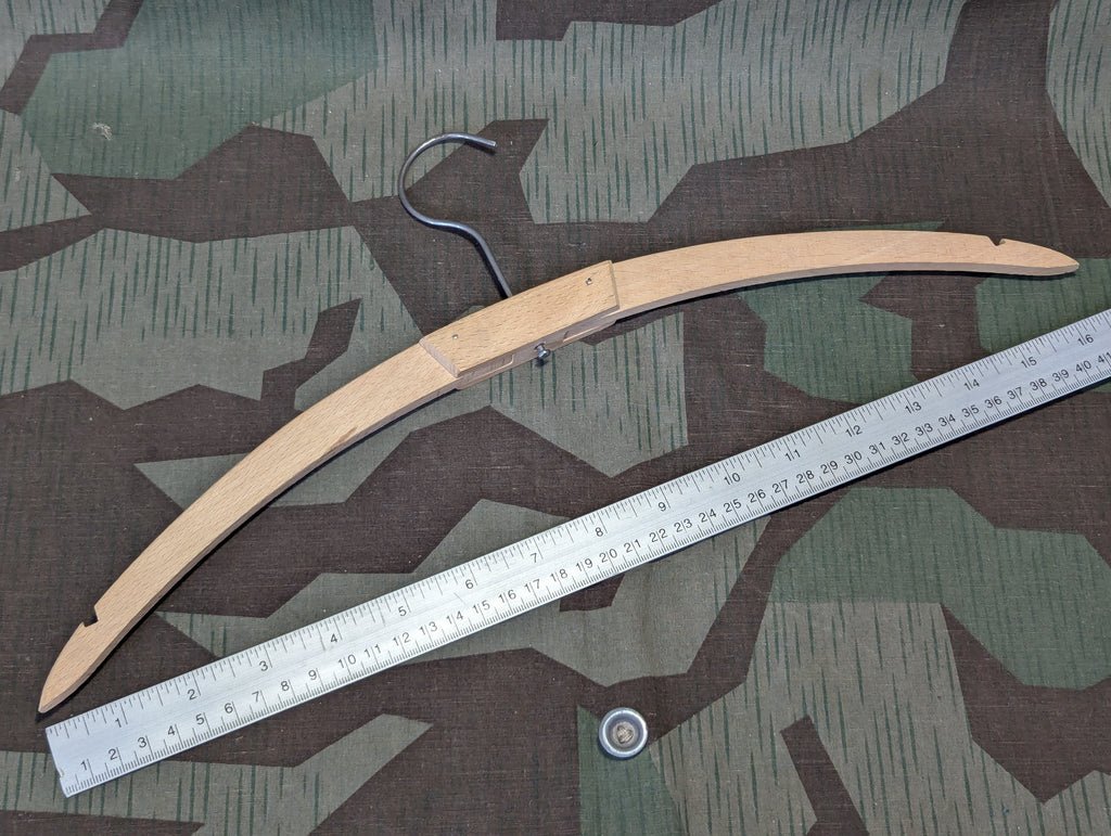 Gute Reise Folding German Hanger — image 2